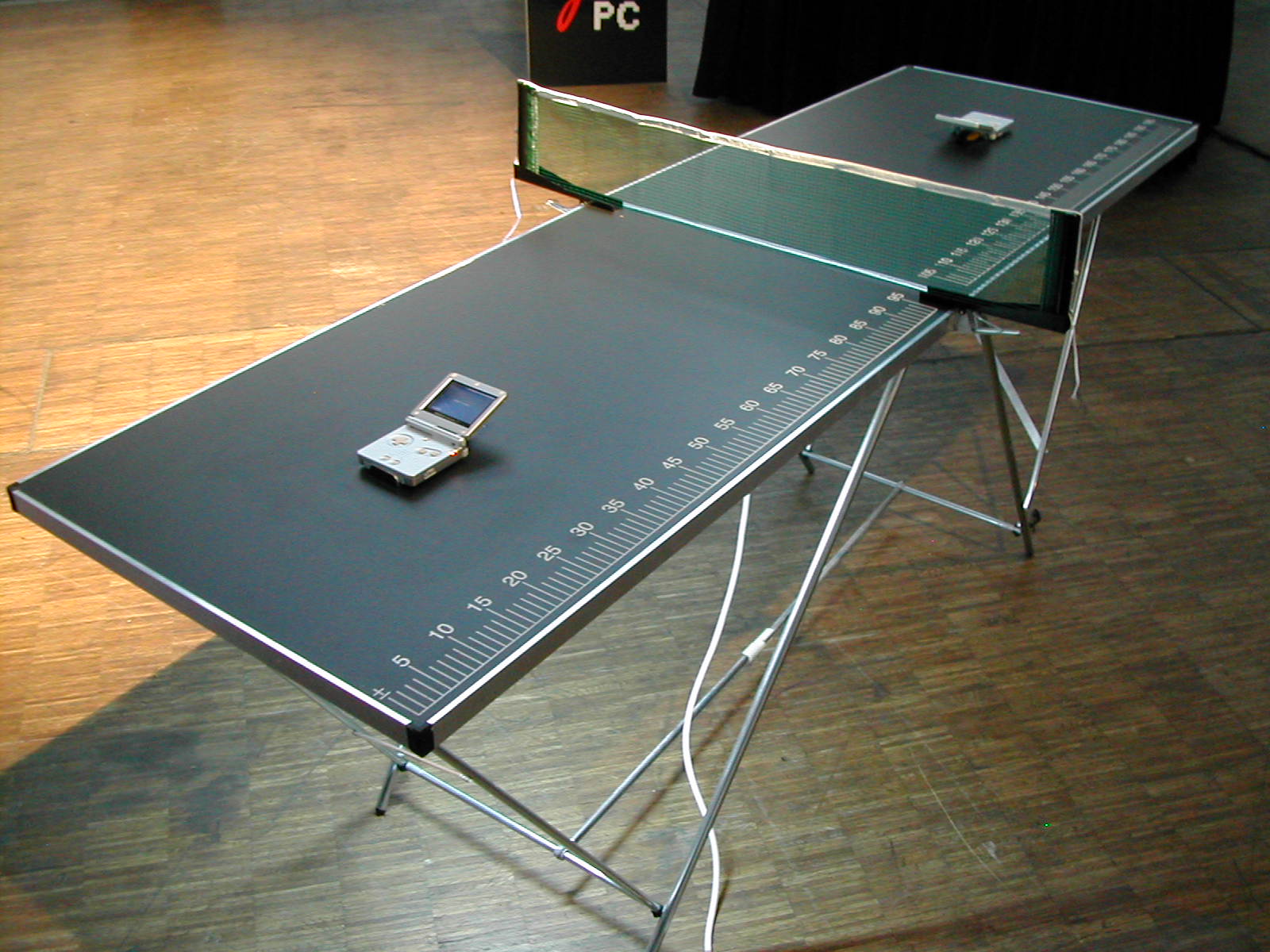 Table GameBoyPong (2004)